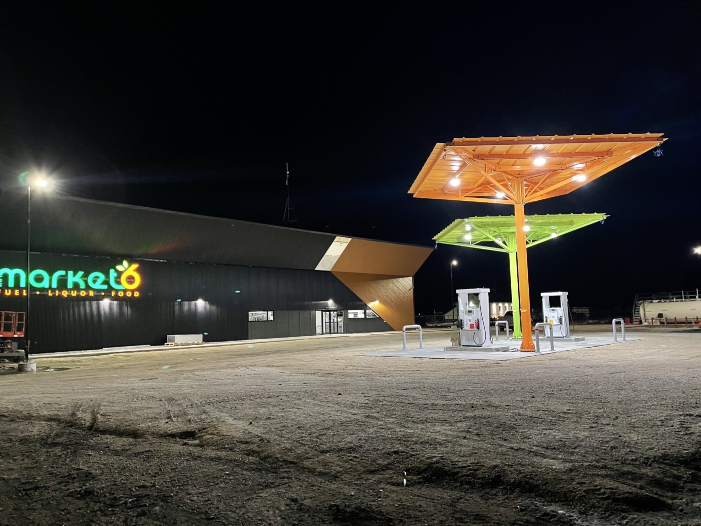 Market 6 project: retail property exterior view